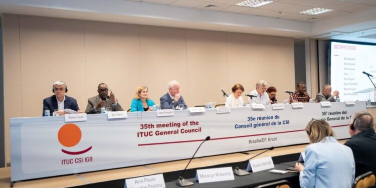 El Supremo Tribunal Federal de Brasil debate derechos laborales de conductores de plataformas digitales