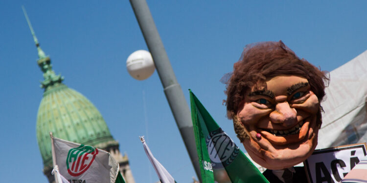 Se masifica la desconfianza sobre las estadísticas oficiales y 36 gremios salen a cuestionar la medición de la inflación: «Los datos no coinciden con el impacto en nuestros bolsillos»