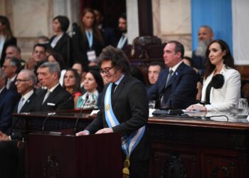 Fallo contra el DNU: la Justicia declaró inconstitucional la quita del aporte sindical