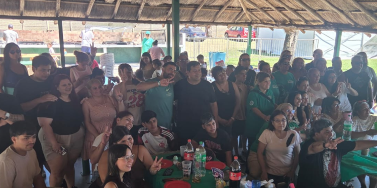 UN DÍA PARA CELEBRAR LA UNIDAD Y LA ALEGRÍA DE LA FAMILIA ALIMENTICIA