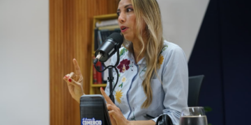 SABRINA PAREDES: LA MUJER QUE DESAFÍA 41 AÑOS DE PODER